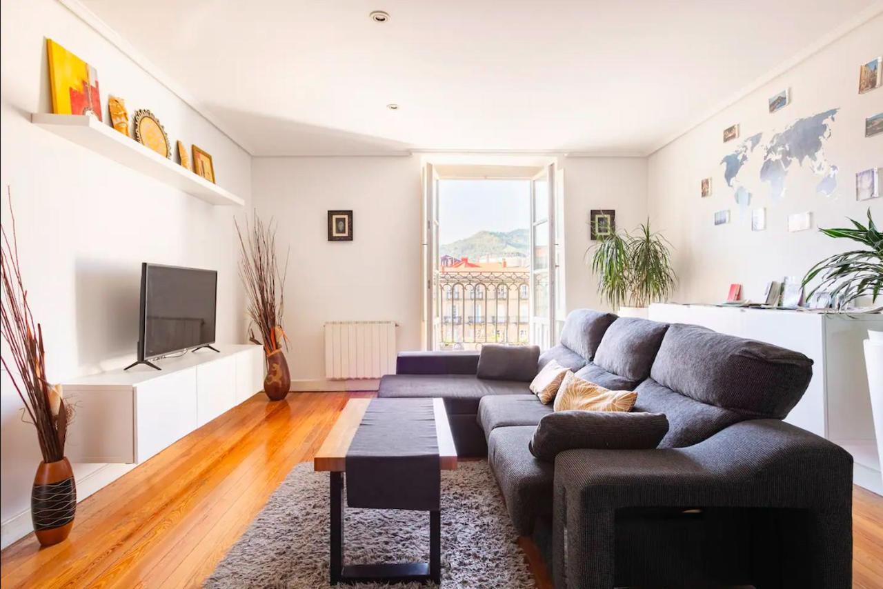 Plaza Nueva Habitaciones Bilbao Esterno foto